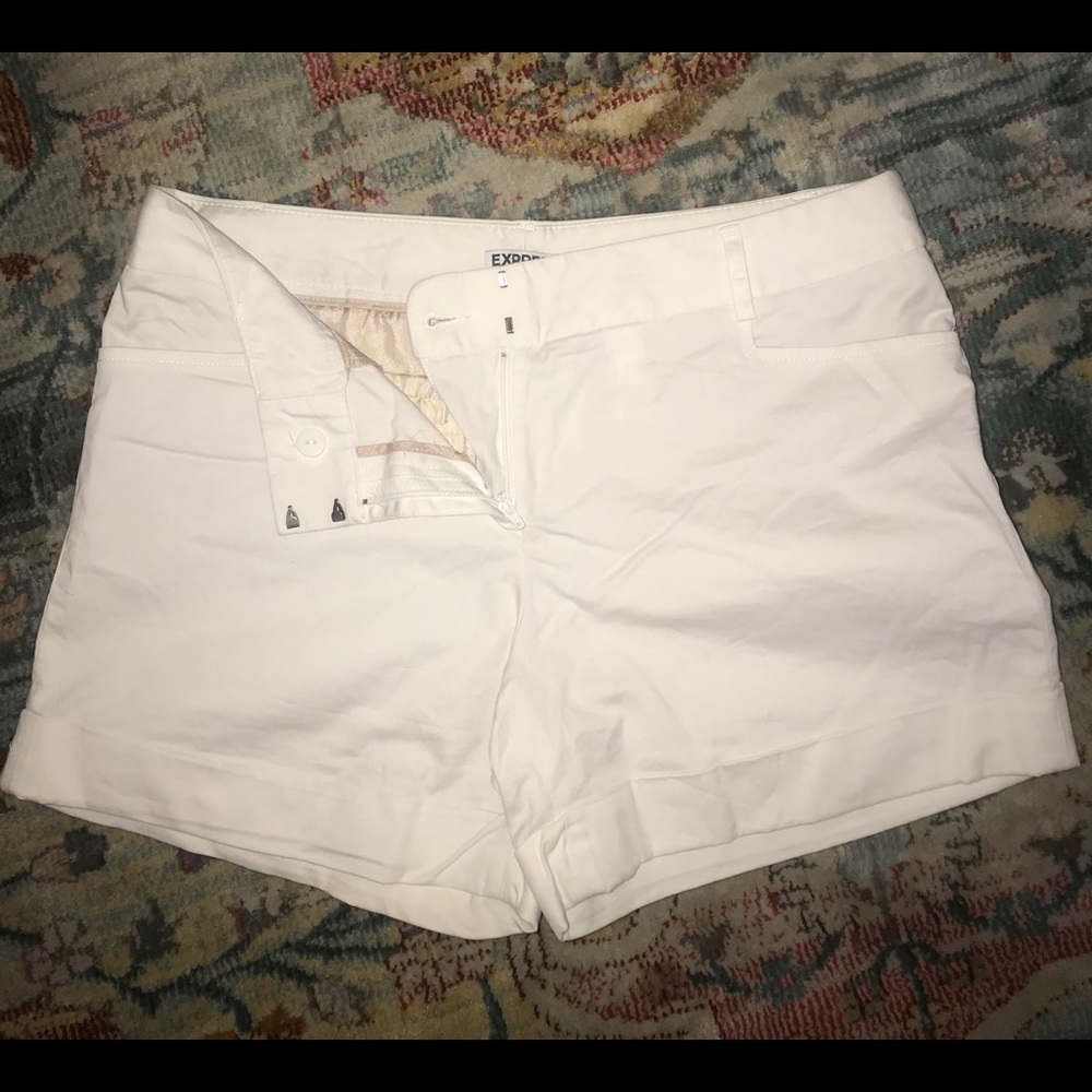 Shorts - Picture 3 of 3